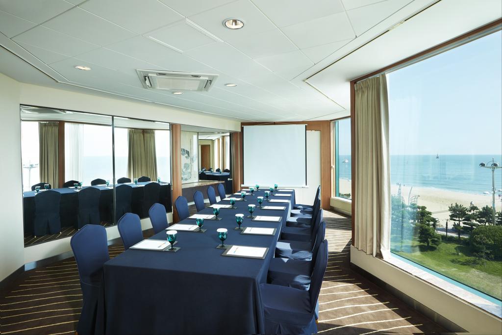 Grand Josun Busan Bagian luar foto Meeting room
